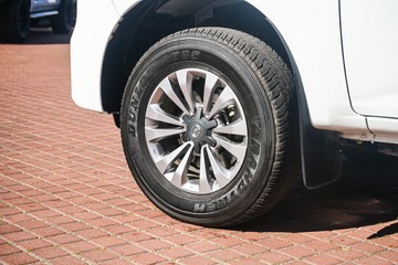 https://vehicle-cdn.autoleague.cloud/32225_81010690_5.jpg