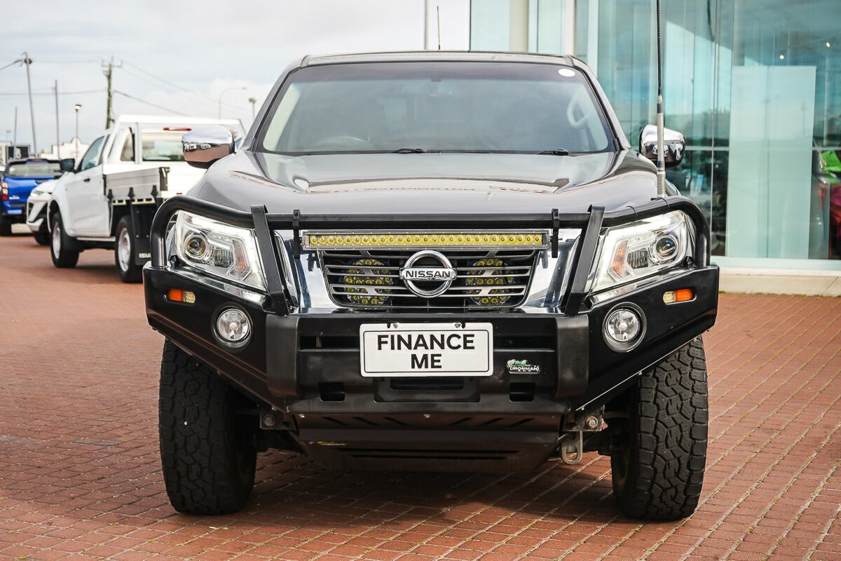 Nissan Navara image 3