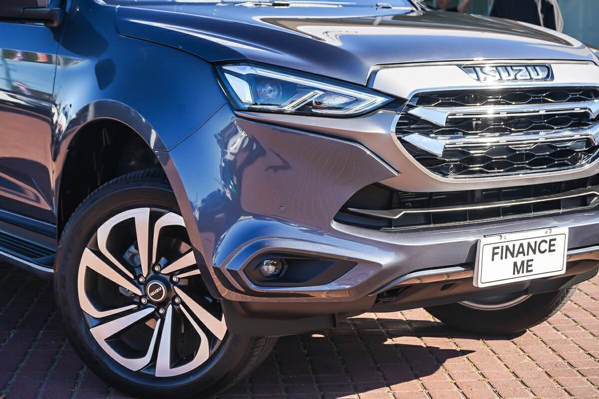 Isuzu Mu-x image 2