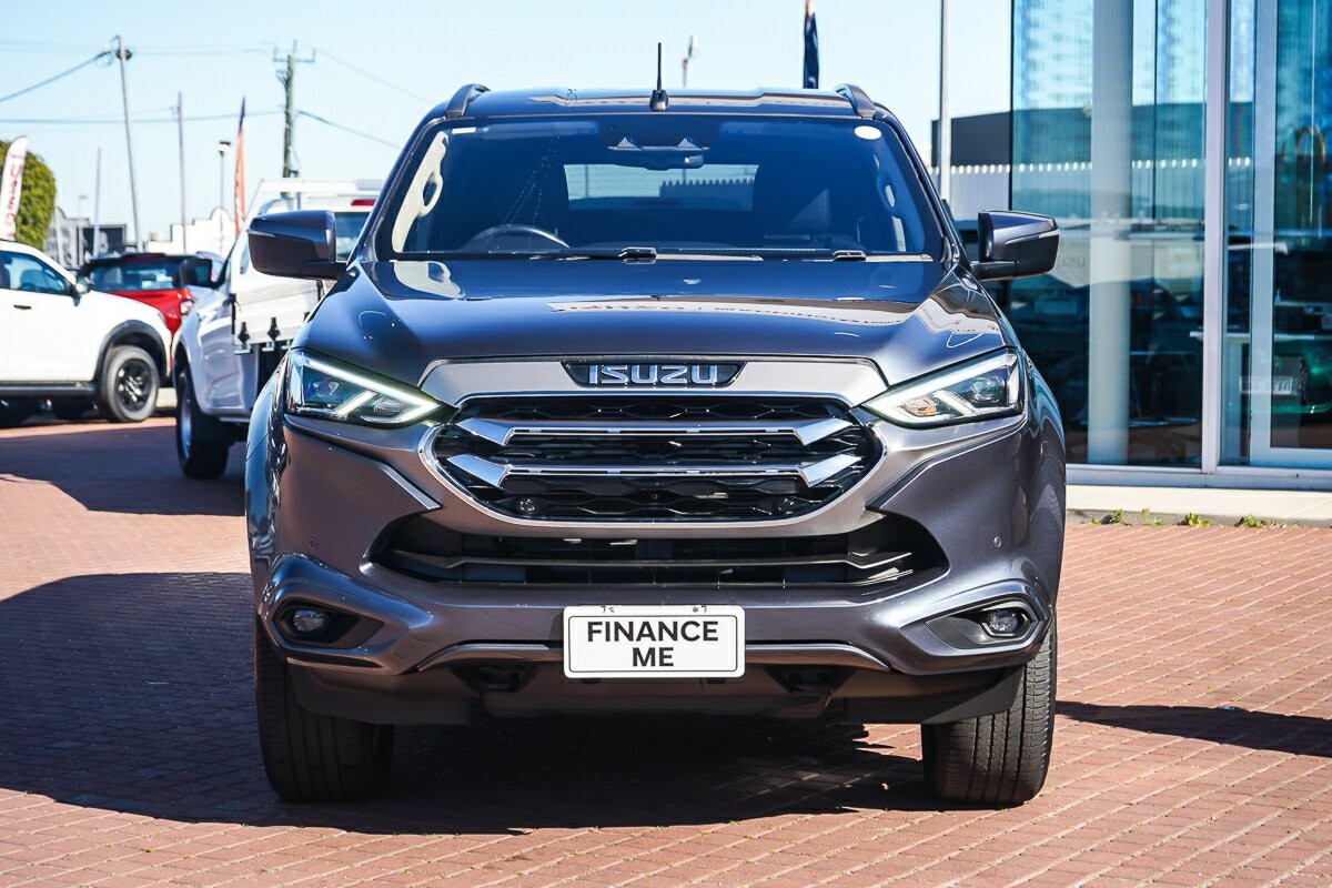 Isuzu Mu-x image 3