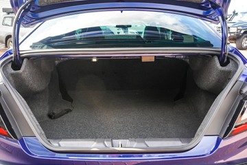 https://vehicle-cdn.autoleague.cloud/32225_81010697_10.jpg