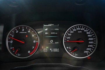 https://vehicle-cdn.autoleague.cloud/32225_81010697_15.jpg