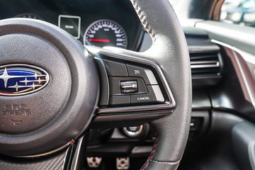 https://vehicle-cdn.autoleague.cloud/32225_81010697_17.jpg