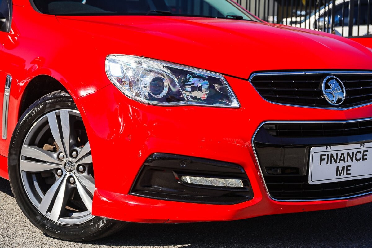 Holden Commodore image 2