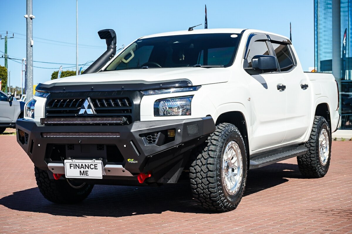 Mitsubishi Triton image 4
