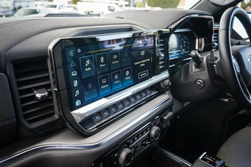 https://vehicle-cdn.autoleague.cloud/32225_81010888_22.jpg