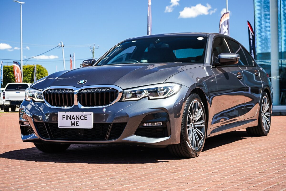 BMW 3 Series image 4