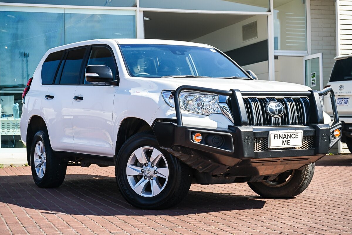 Toyota Landcruiser Prado image 1