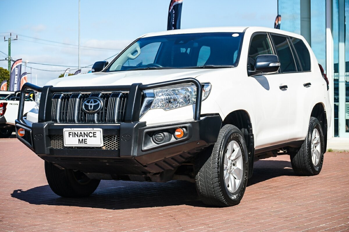 Toyota Landcruiser Prado image 4