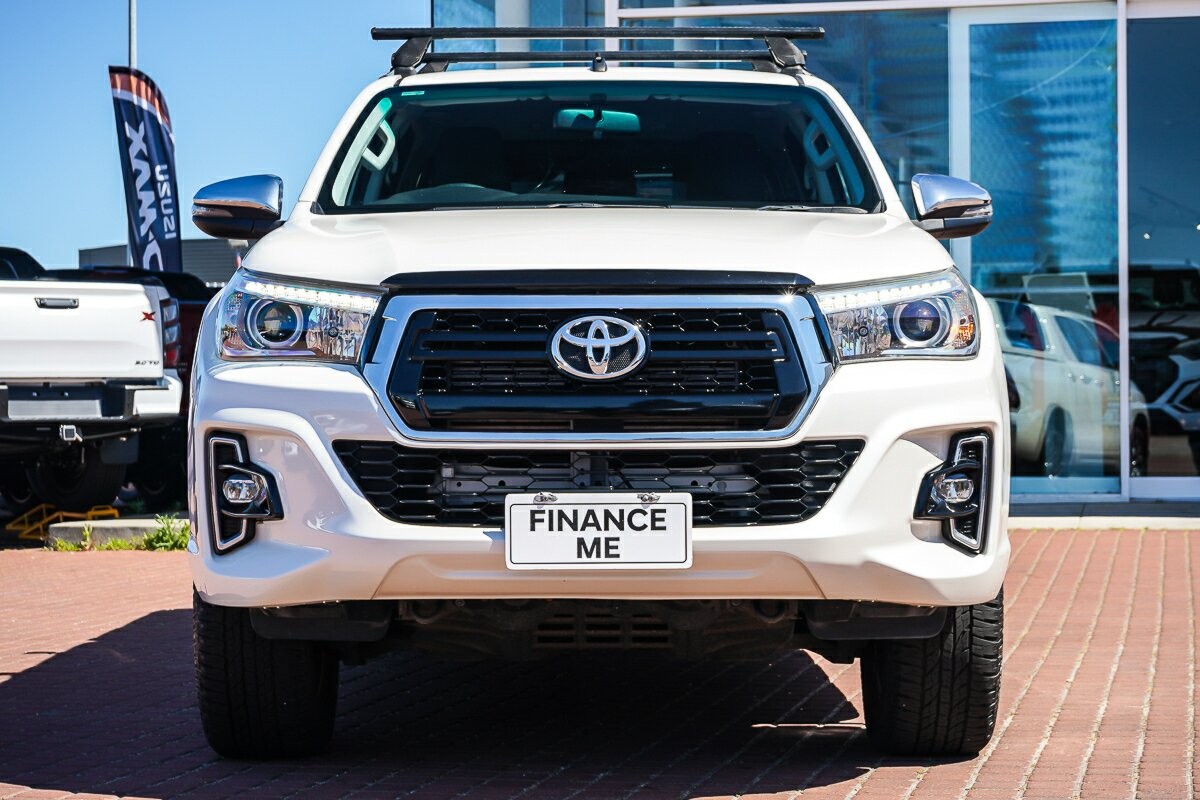 Toyota Hilux image 3