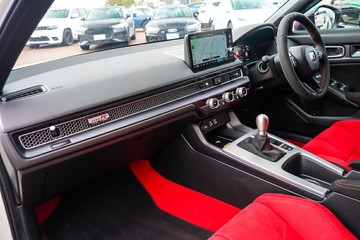https://vehicle-cdn.autoleague.cloud/32225_81010973_22.jpg