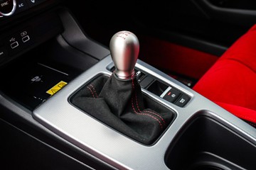 https://vehicle-cdn.autoleague.cloud/32225_81010973_24.jpg