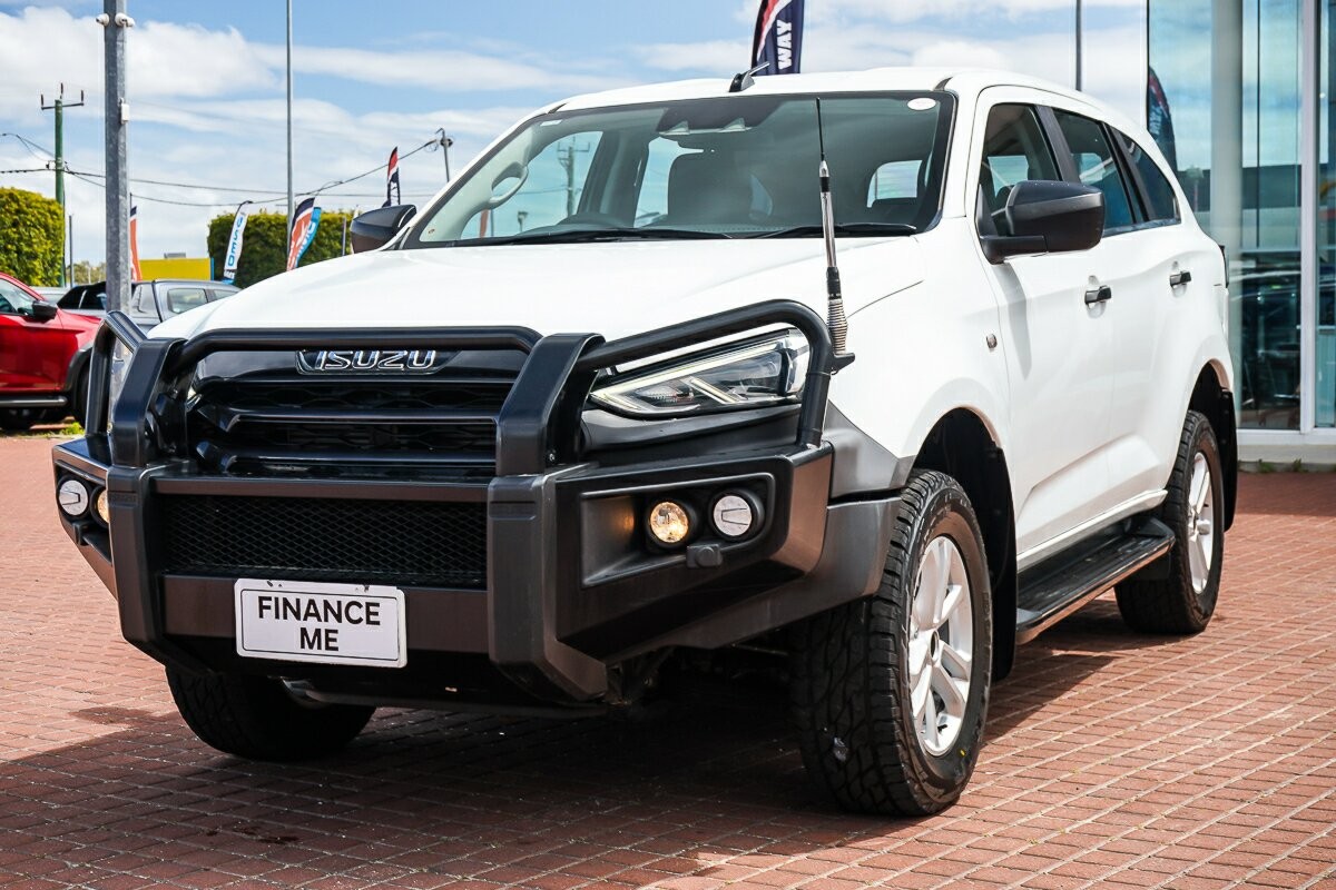 Isuzu Mu-x image 4