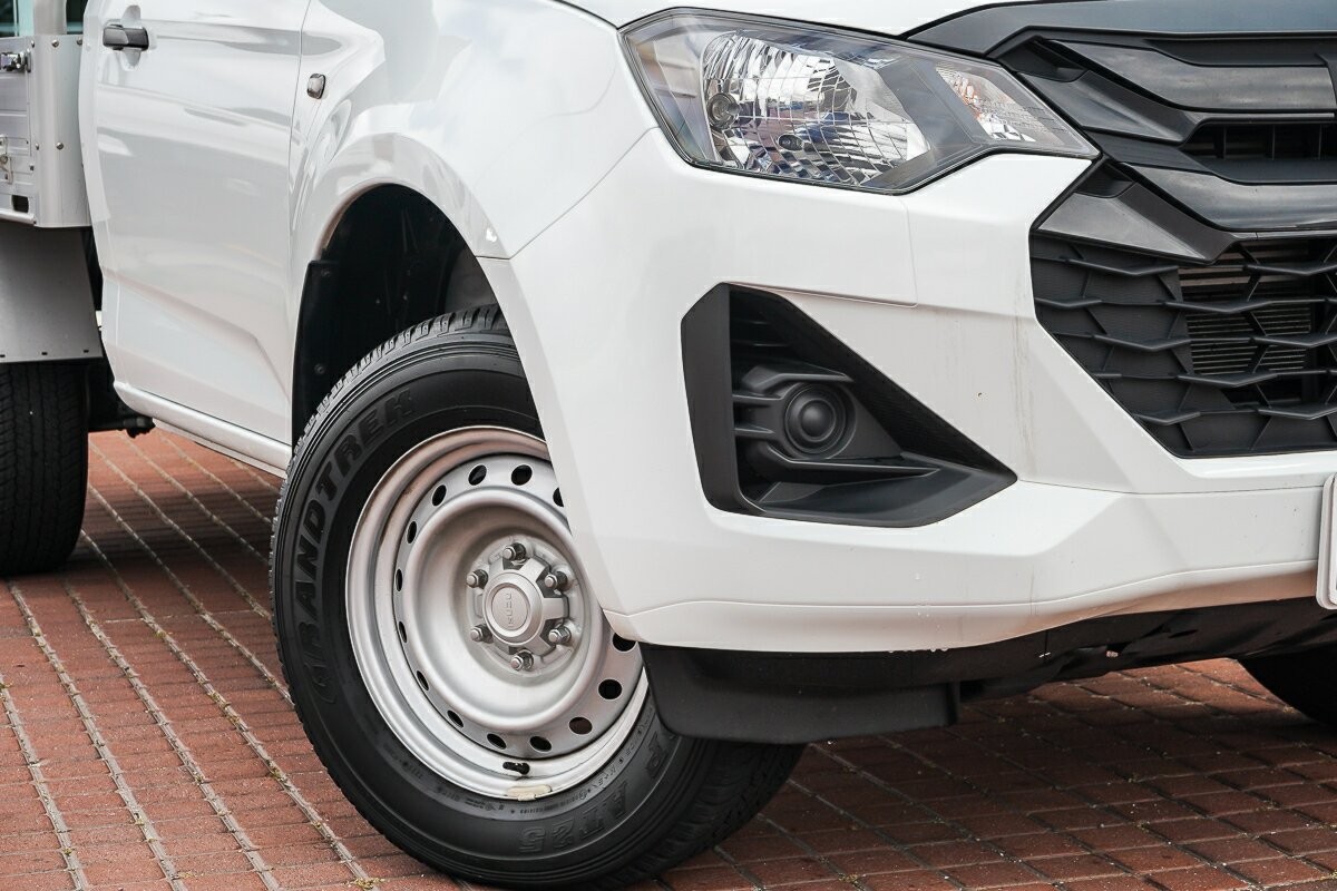 Isuzu D-max image 2