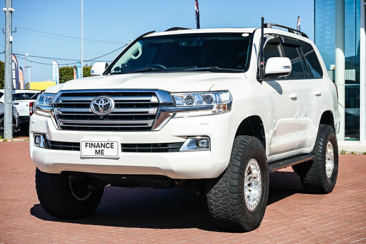 Toyota Landcruiser image 4
