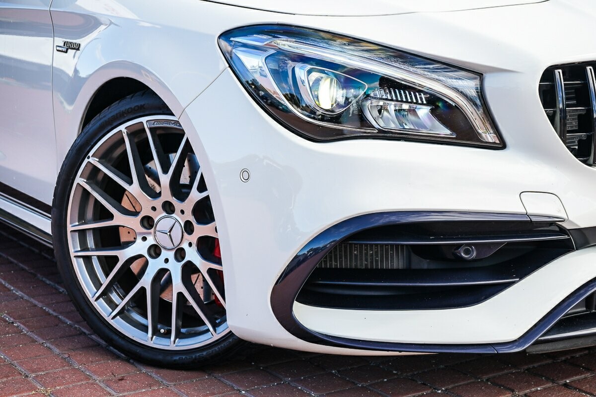 Mercedes Benz Cla-class image 2