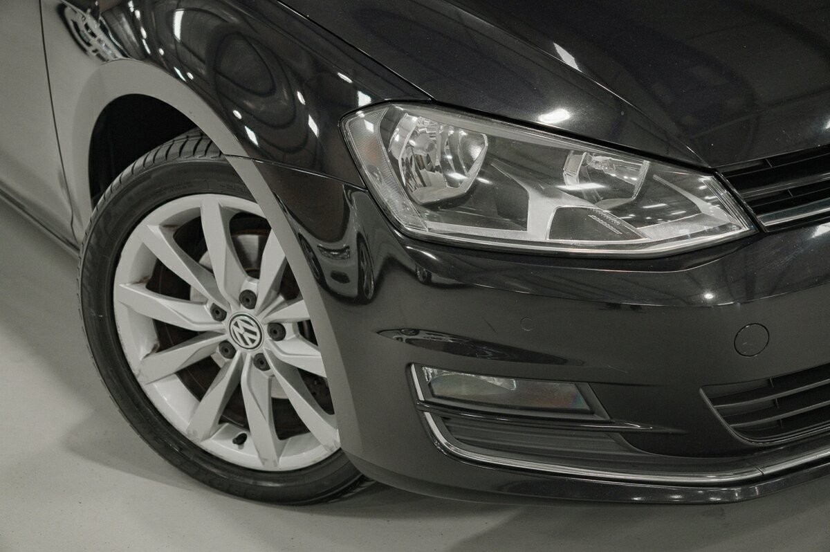 Volkswagen Golf image 2