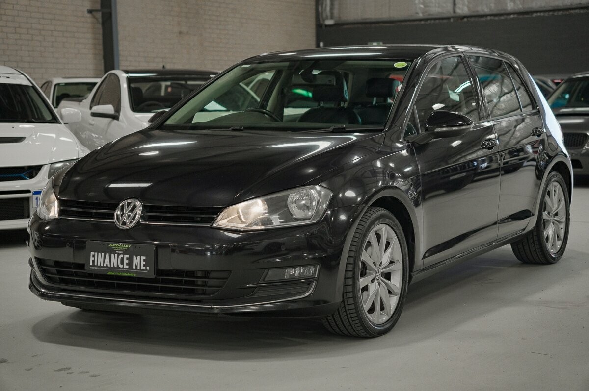 Volkswagen Golf image 4