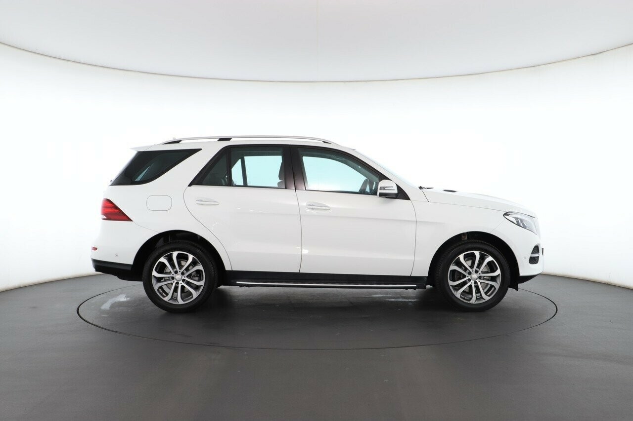 Mercedes Benz Gle-class image 3