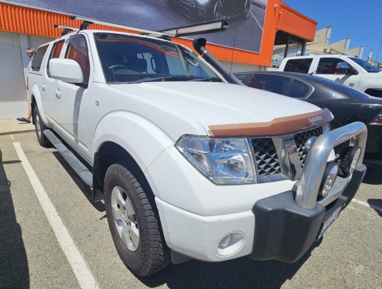 Nissan Navara image 1