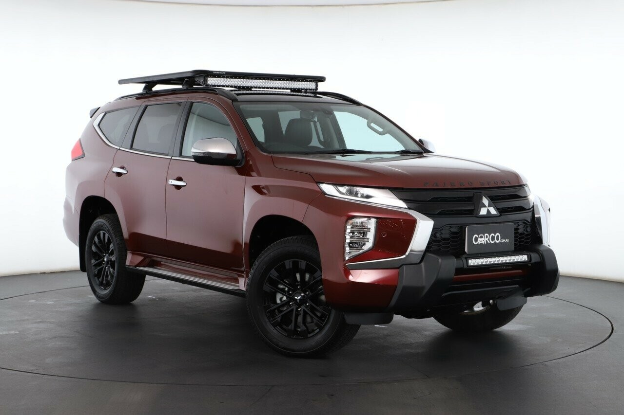 Mitsubishi Pajero Sport image 1