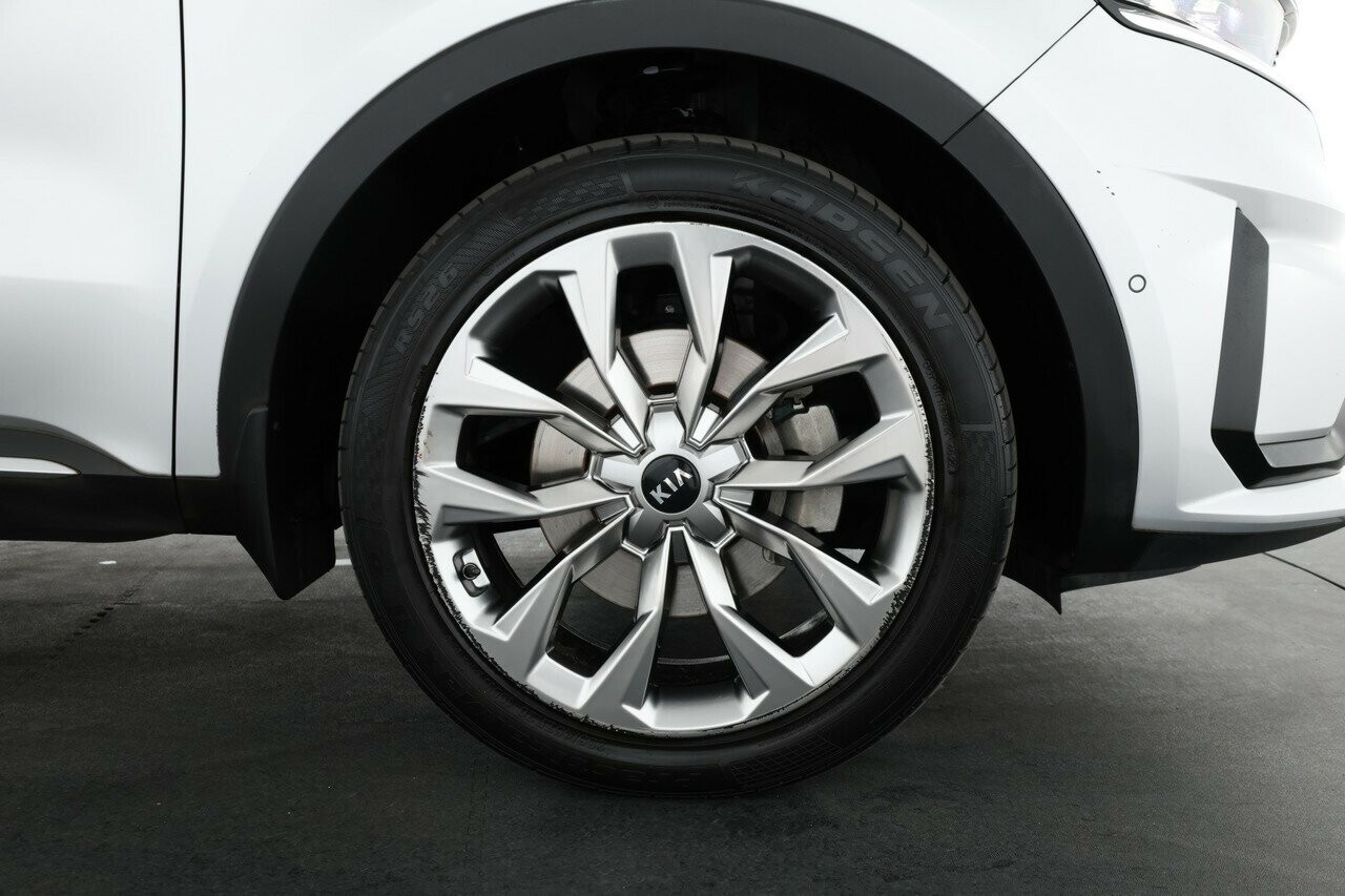Kia Sorento image 4