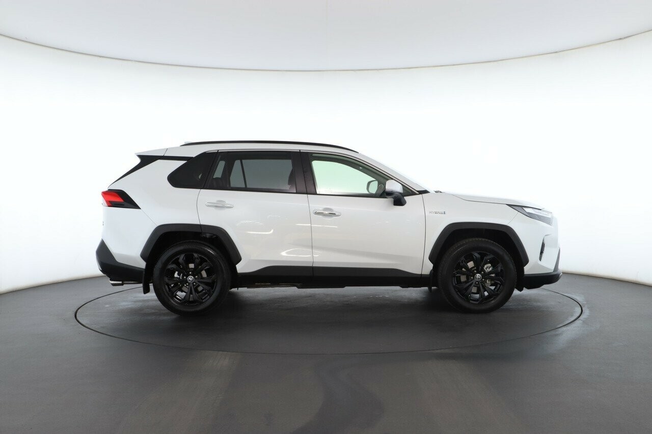 Toyota Rav4 image 3