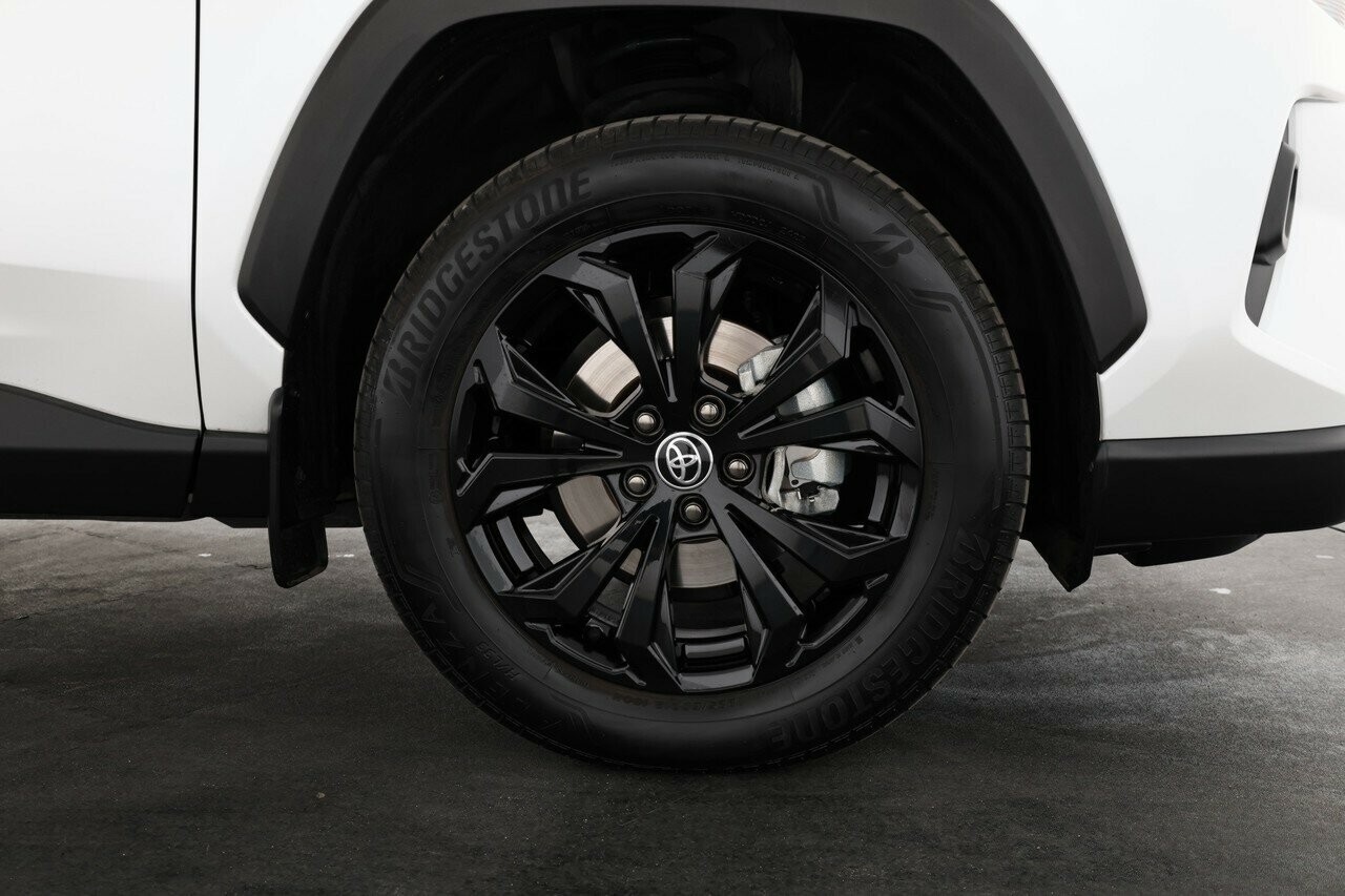 Toyota Rav4 image 4