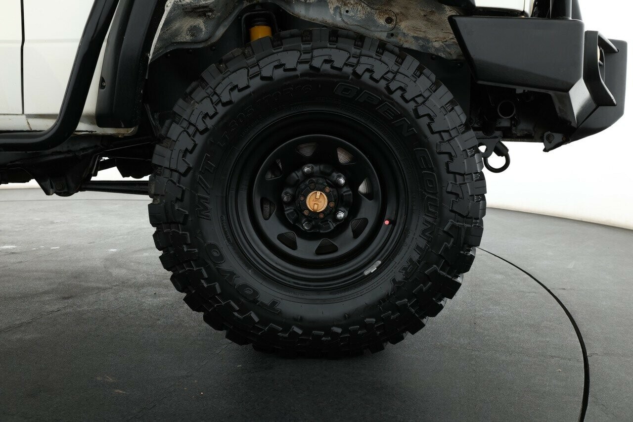 Toyota Landcruiser image 4