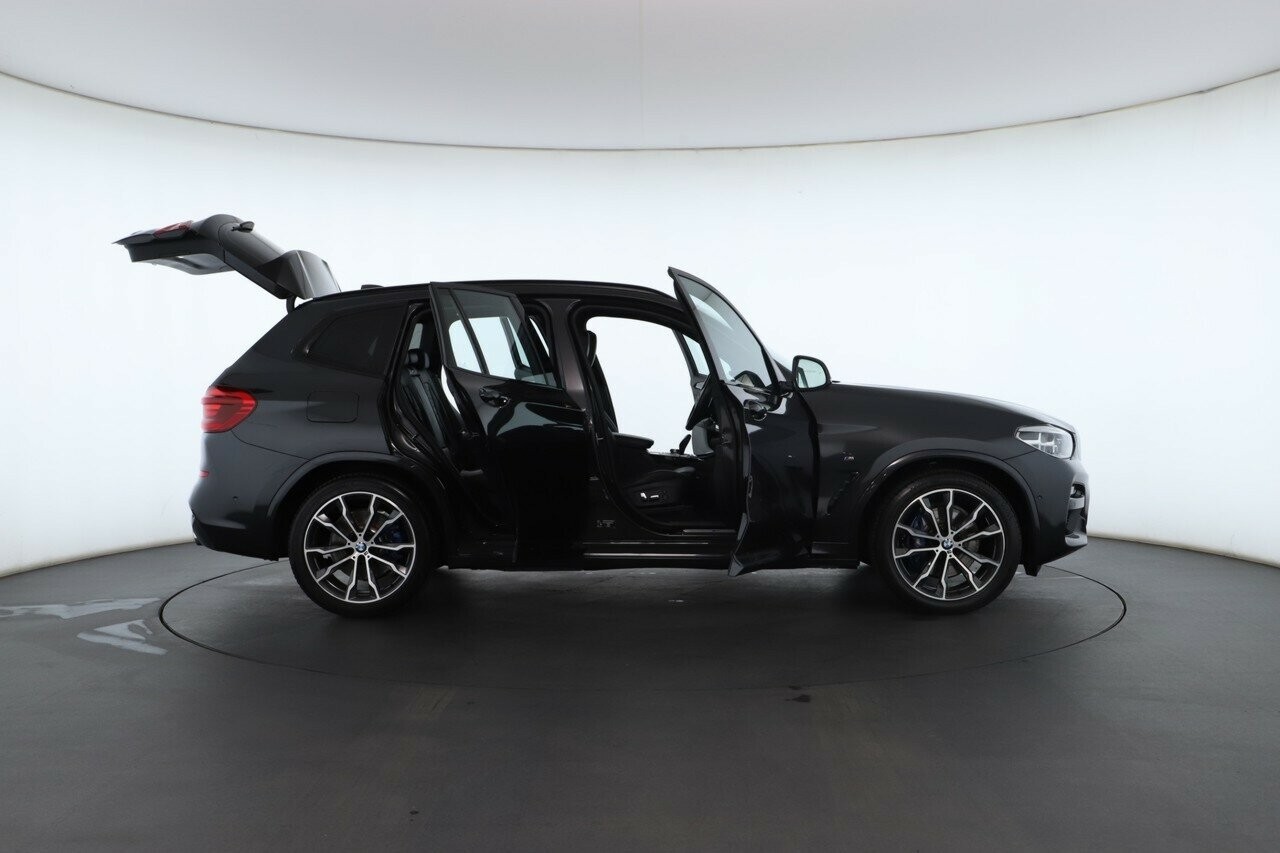 BMW X3 image 2