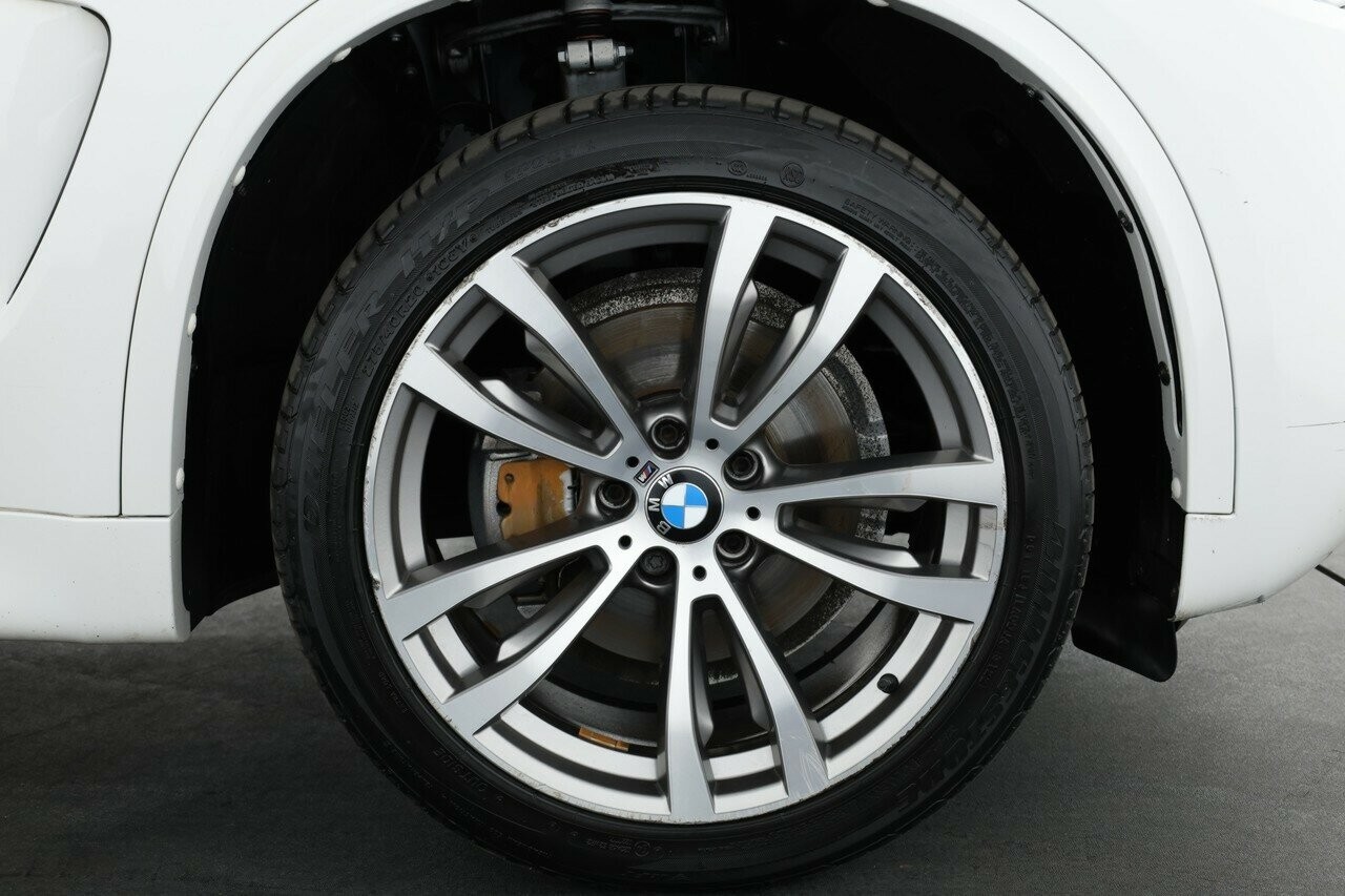BMW X5 image 2