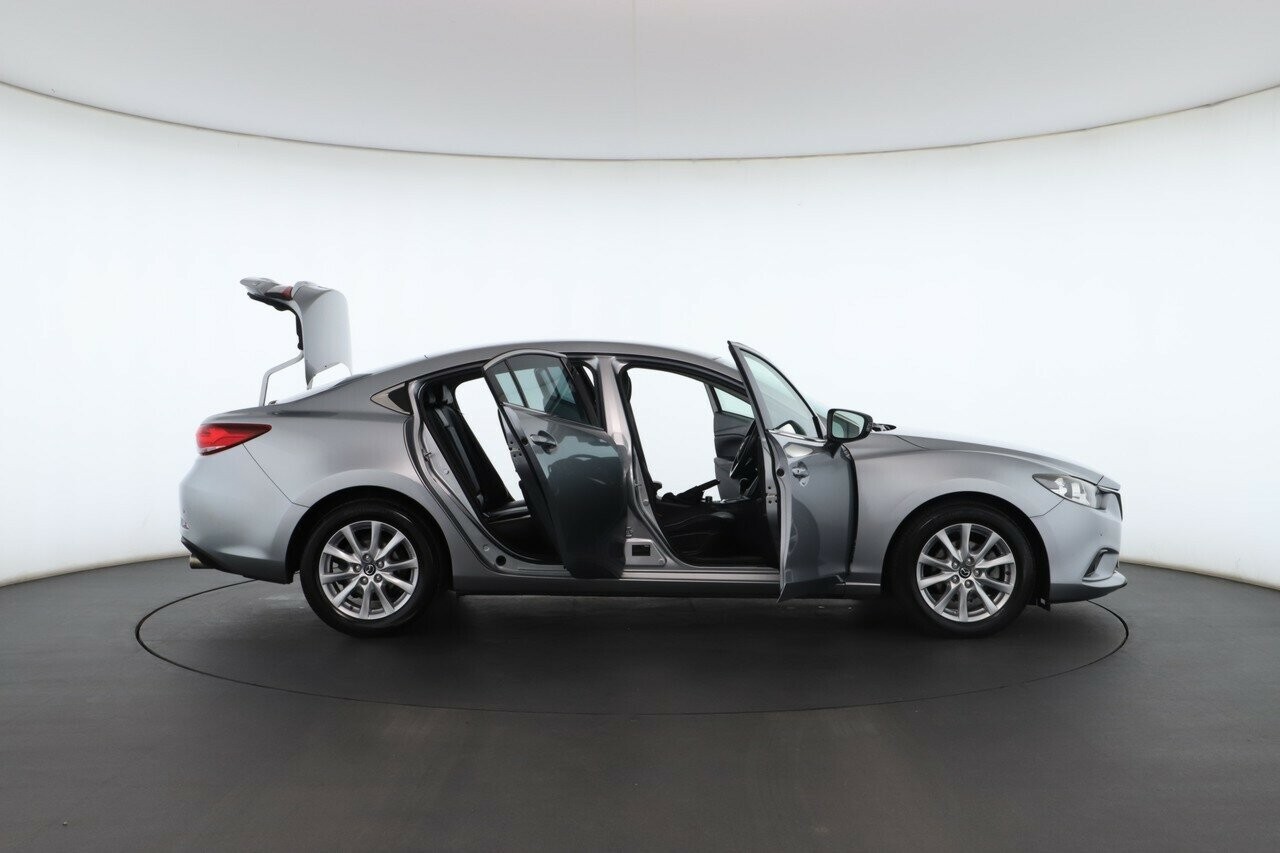 Mazda 6 image 2