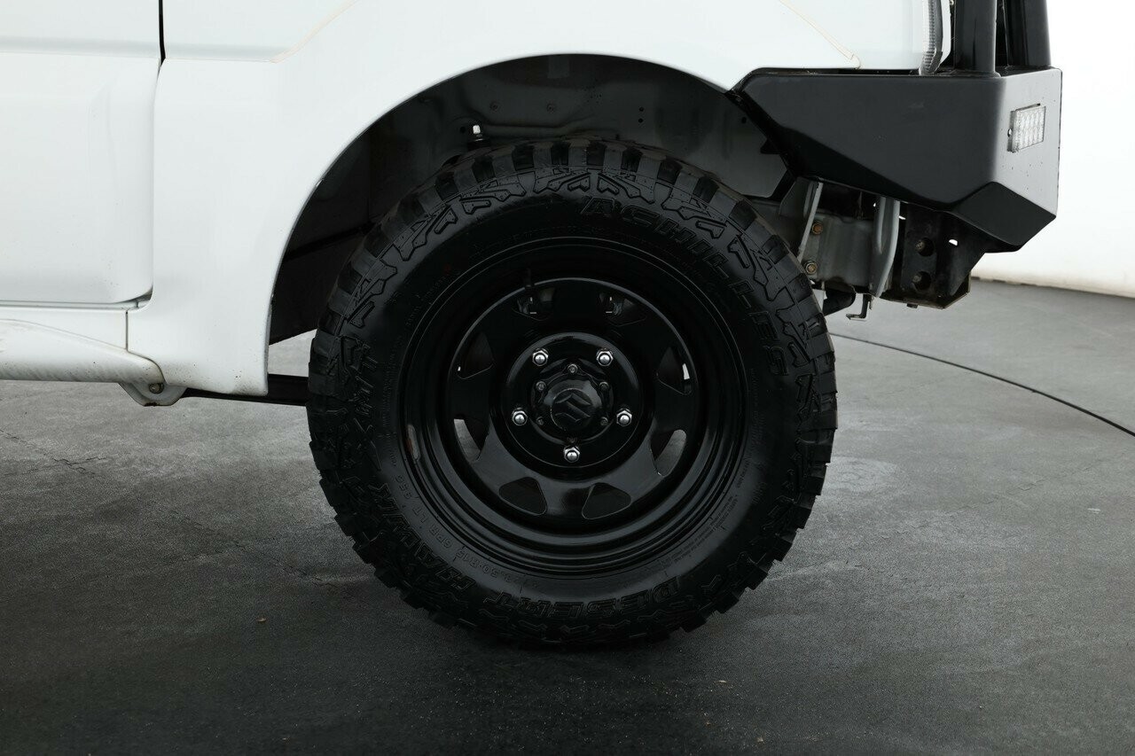 Suzuki Jimny image 4