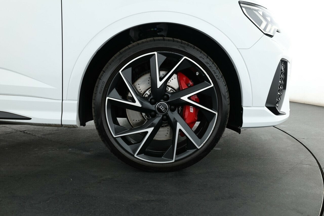 Audi Rs Q3 image 4