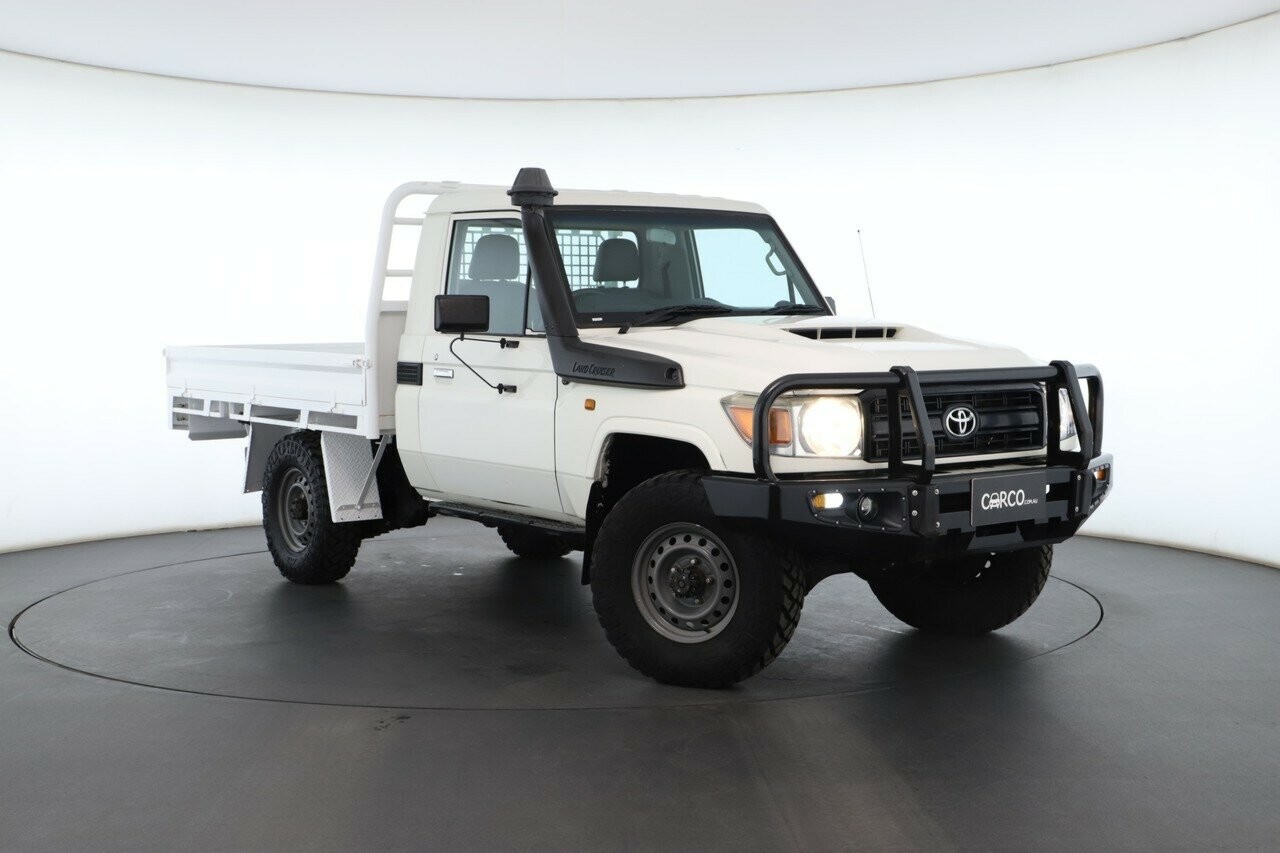Toyota Landcruiser image 2
