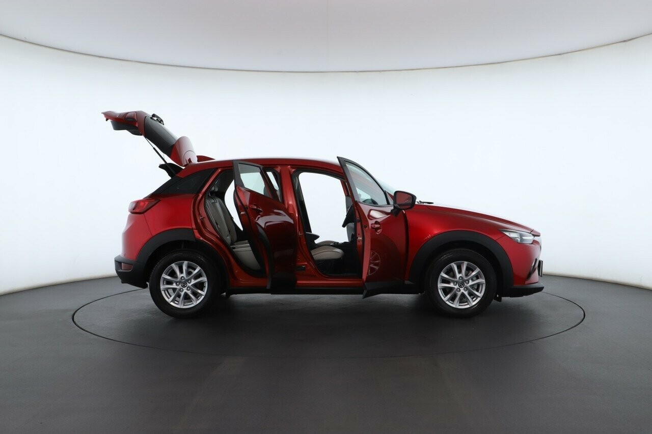 Mazda Cx-3 image 2