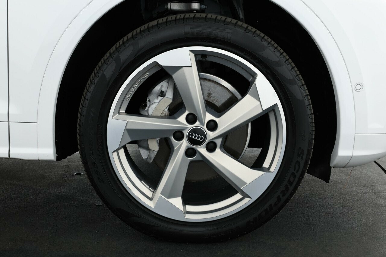 Audi Q5 image 4
