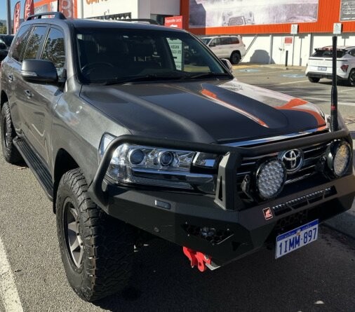 Toyota Landcruiser image 1
