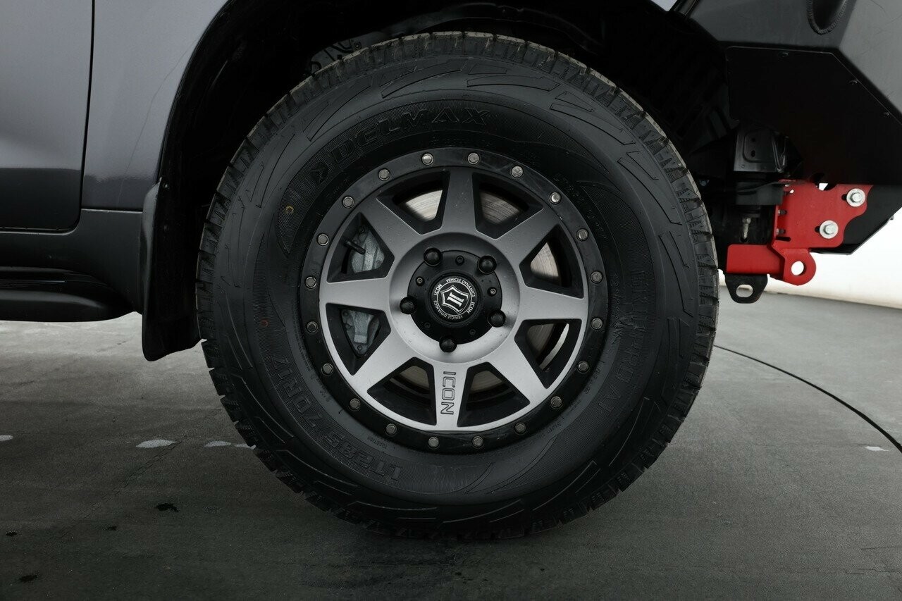 Toyota Landcruiser image 4