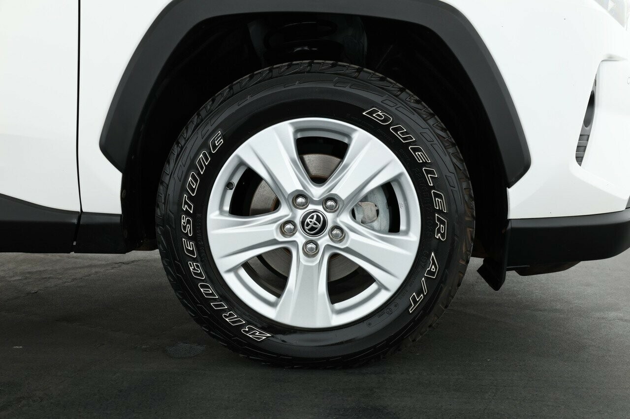 Toyota Rav4 image 4