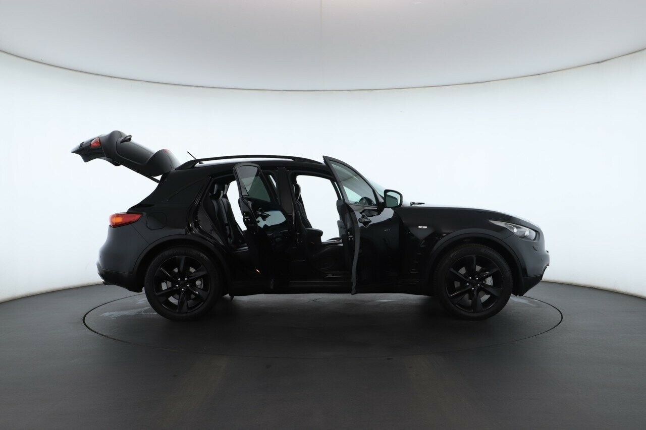 Infiniti Qx70 image 3