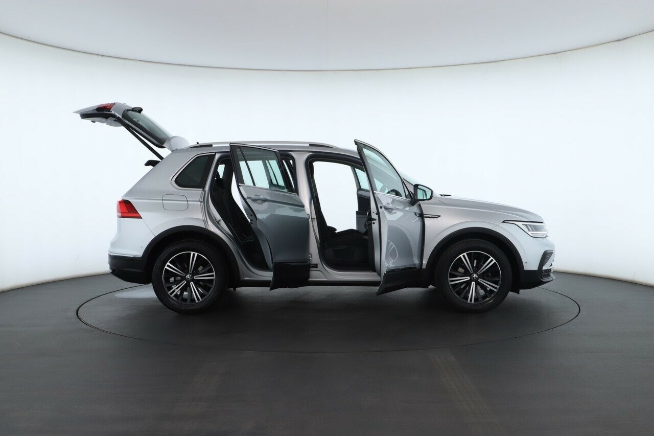 Volkswagen Tiguan image 2
