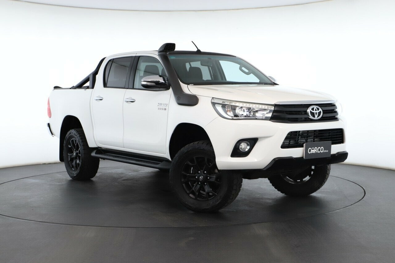 Toyota Hilux image 1