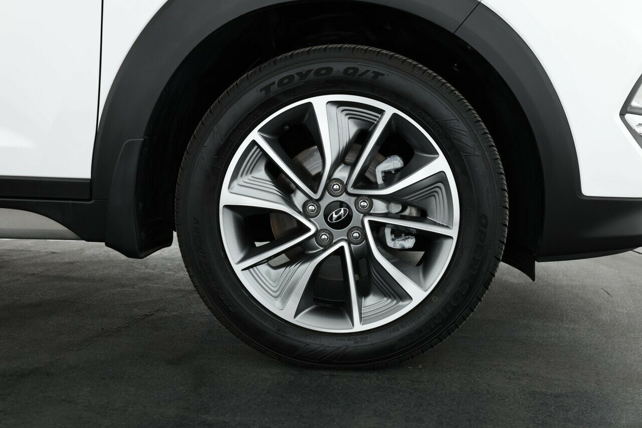 Hyundai Tucson image 4