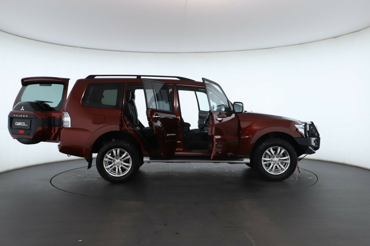 Mitsubishi Pajero image 3