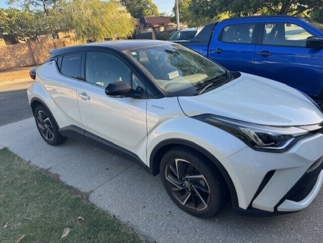 Toyota C-hr image 1