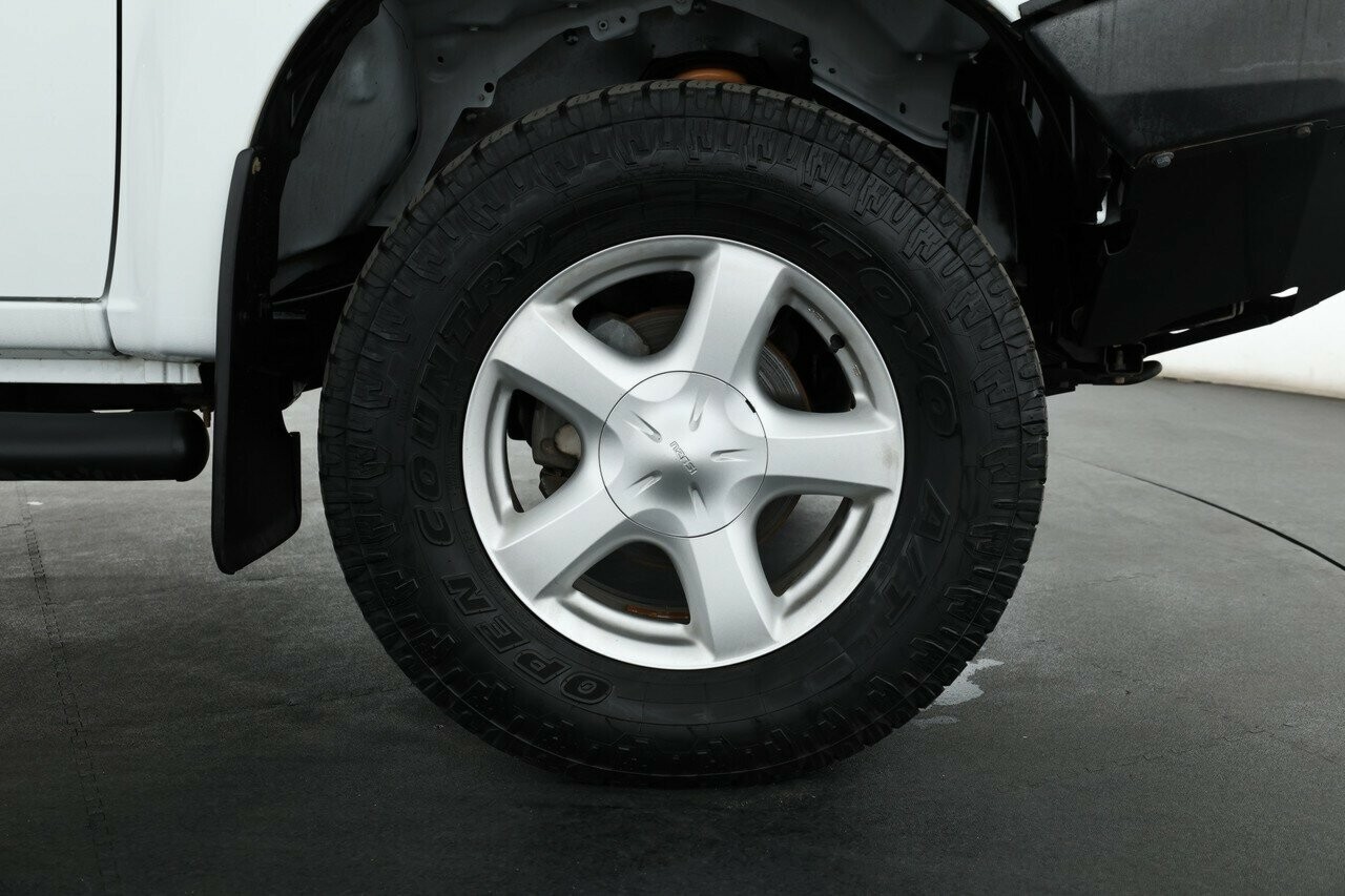 Isuzu D-max image 2