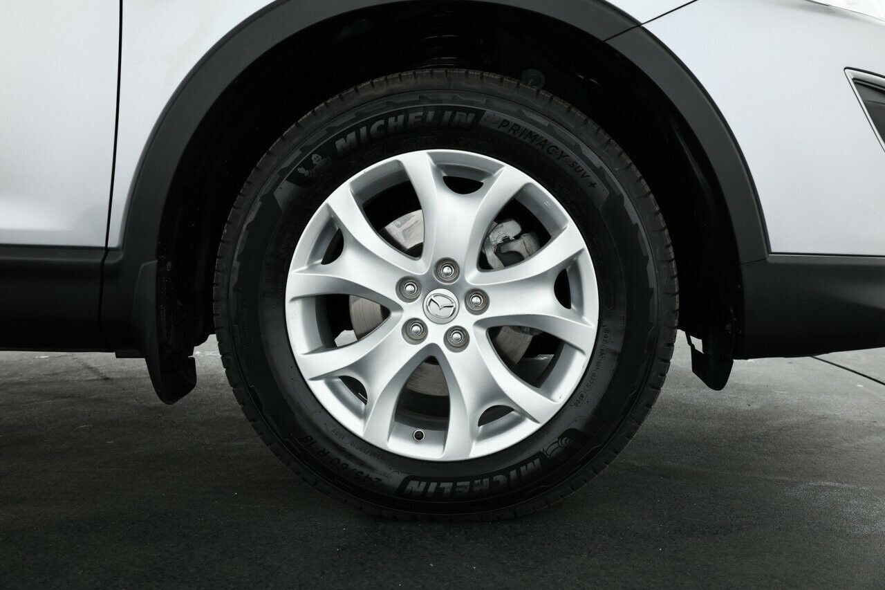 Mazda Cx-9 image 4