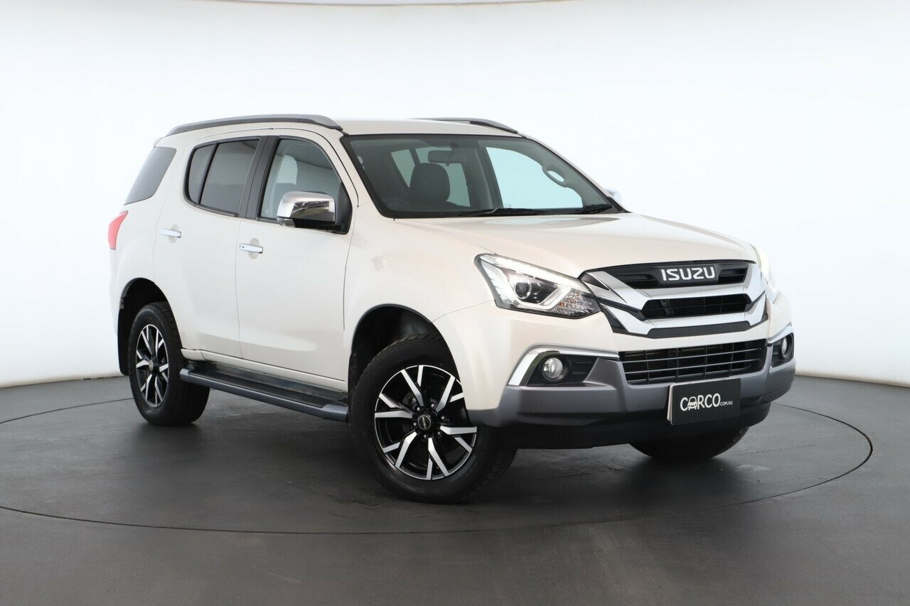 Isuzu Mu-x image 1