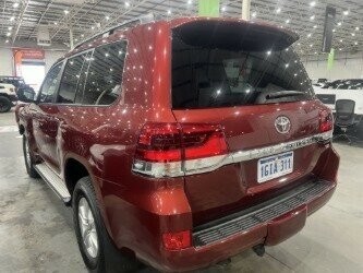 Toyota Landcruiser image 2